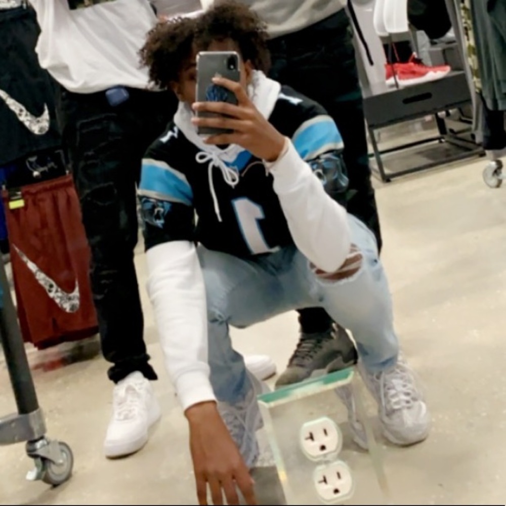 Meet your Posher, Jias